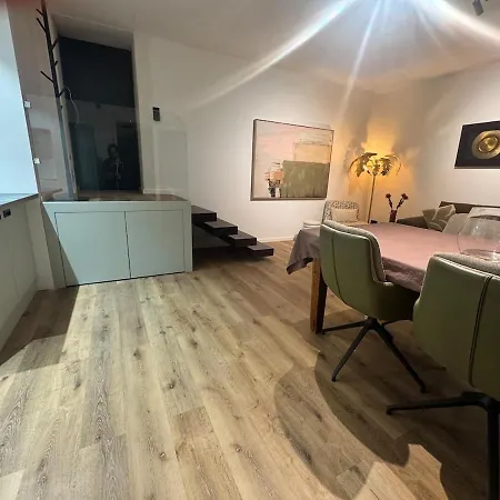Appartamento Exclusive Basement With Terrace Krefeld