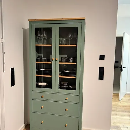 Exclusive Basement With Terrace *