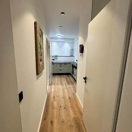 Exclusive Basement With Terrace * Krefeld