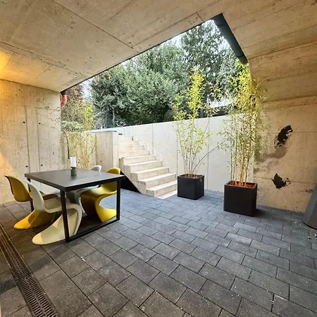 Exclusive Basement With Terrace Appartamento