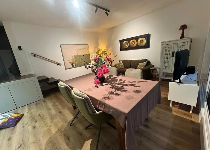 Exclusive Basement With Terrace * Krefeld