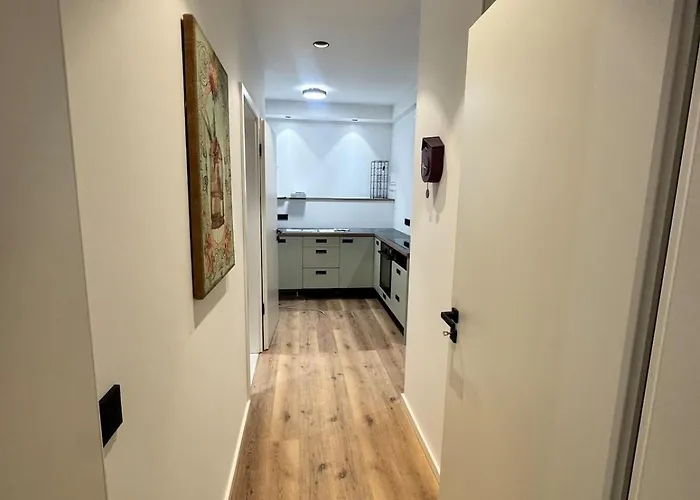 Exclusive Basement With Terrace * Krefeld