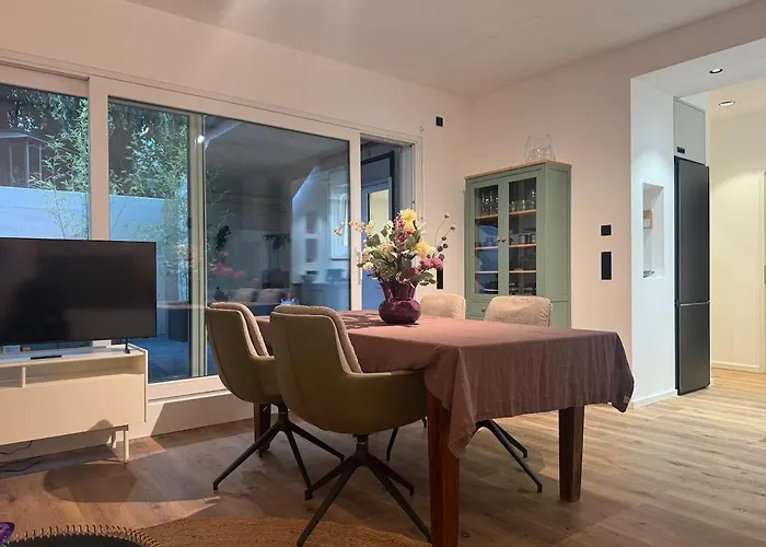 Exclusive Basement With Terrace Apartamento *