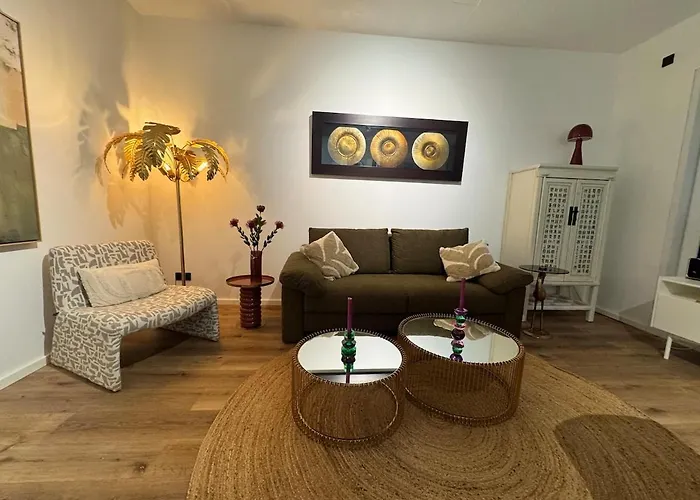 Exclusive Basement With Terrace Apartamento *